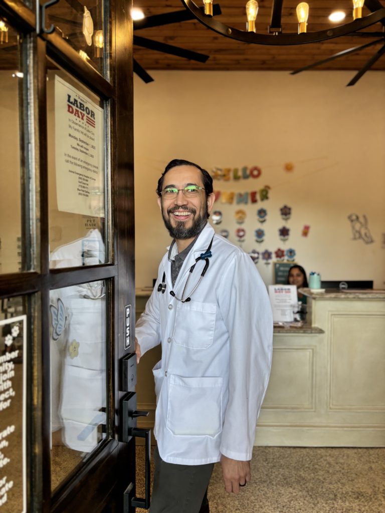 Dr. Ricardo Peña, DVM
