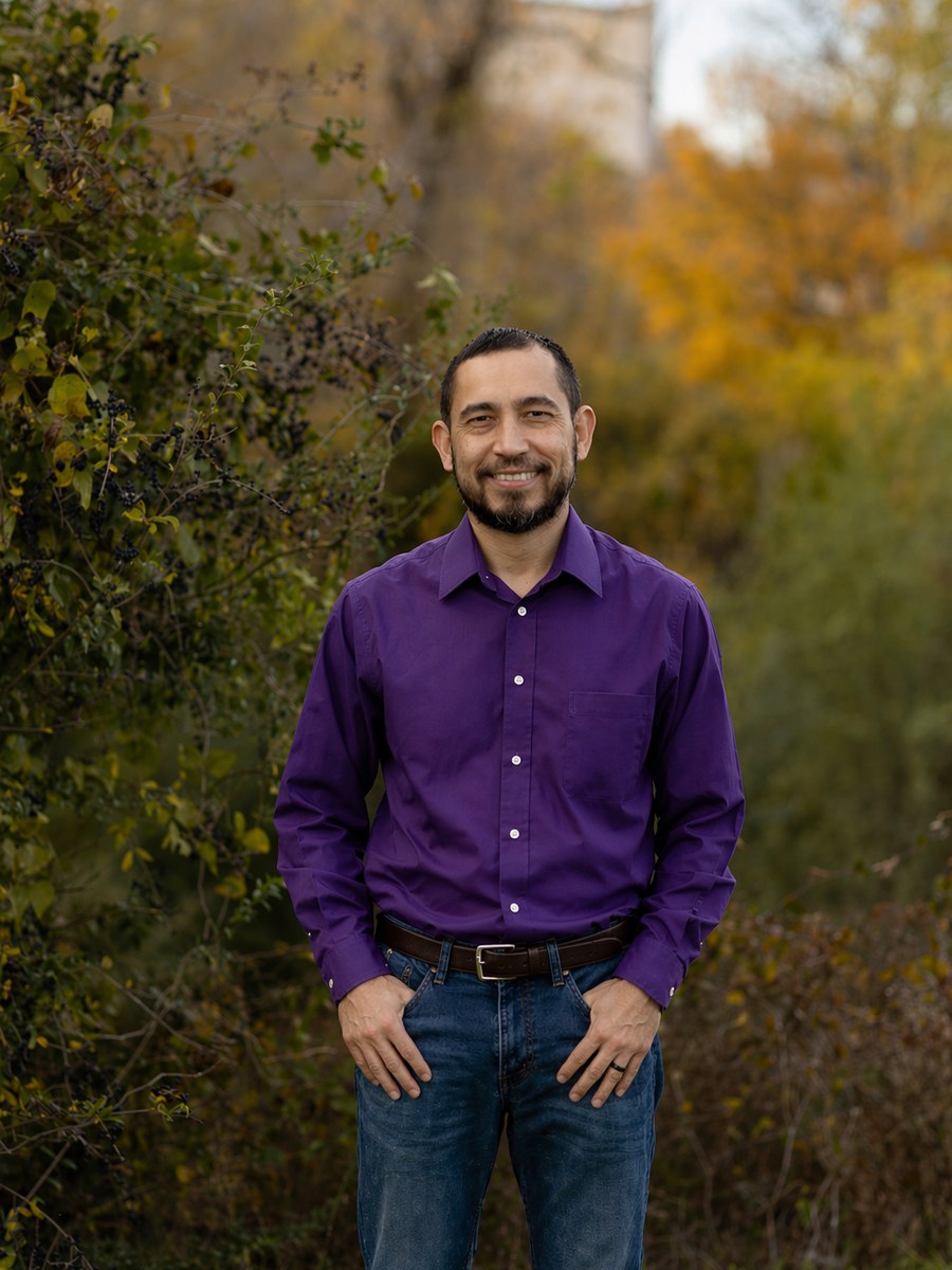 Dr. Ricardo Peña, DVM